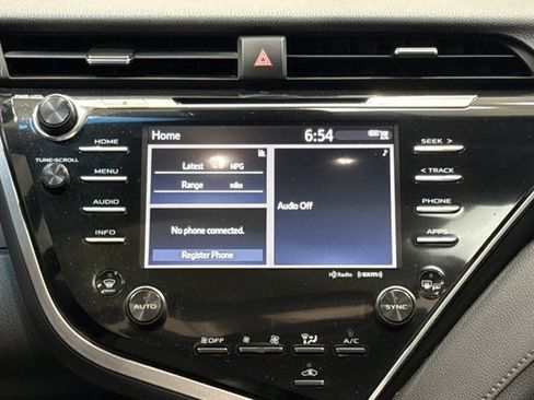Used 2018 Toyota Camry LE w/ Audio Package FWD image 21