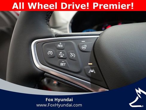 Used 2023 Chevrolet Equinox Premier image 18