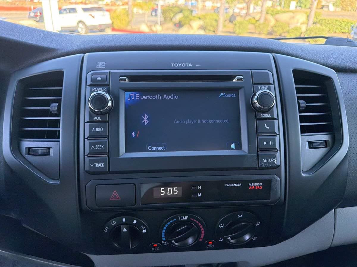 Used 2013 Toyota Tacoma 2WD Regular Cab image 25
