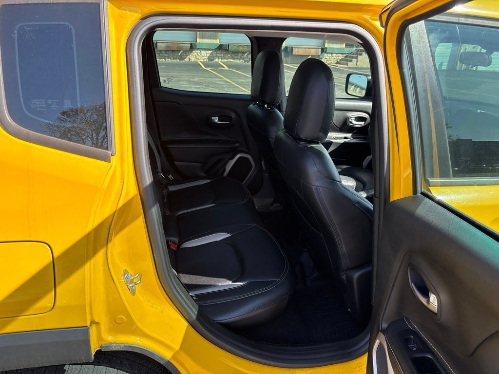 Used 2015 Jeep Renegade Sport w/ Power & Air Group FWD image 19