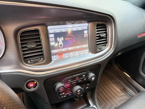 Used 2018 Dodge Charger SRT Hellcat w/ Harman/Kardon Audio Group RWD image 22