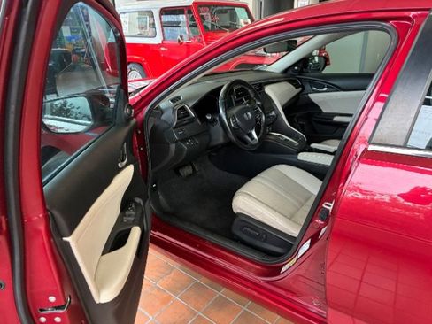 Used 2022 Honda Insight Touring image 14