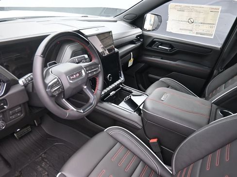New 2026 GMC Yukon XL AT4 Ultimate w/ LPO, Floor Liner Package AWD/4WD image 20