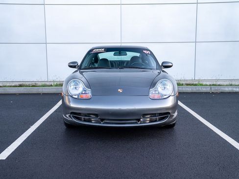 Used 2001 Porsche 911 GT3 RS image 6