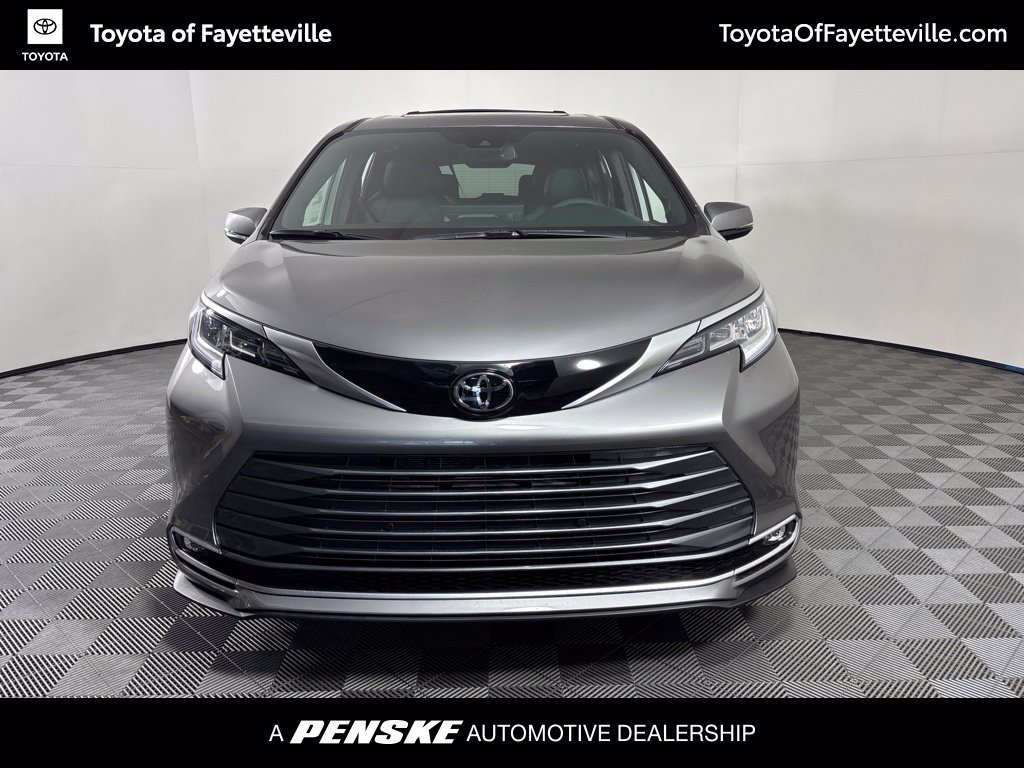 New 2026 Toyota Sienna Limited FWD image 13