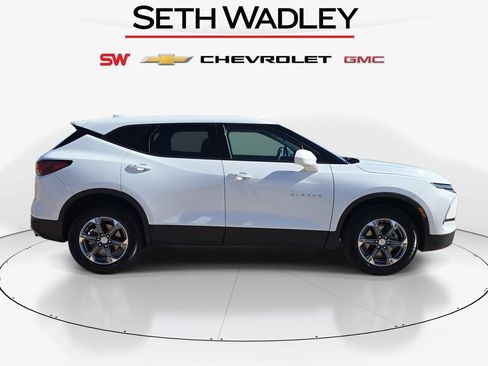 Used 2025 Chevrolet Blazer LT AWD/4WD image 5