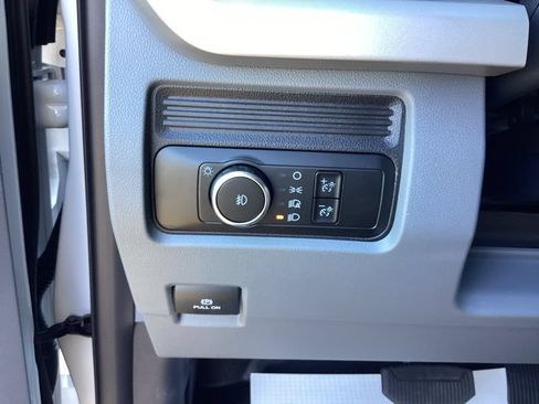 New 2026 Ford F350 4x4 Crew Cab DRW Super Duty image 27
