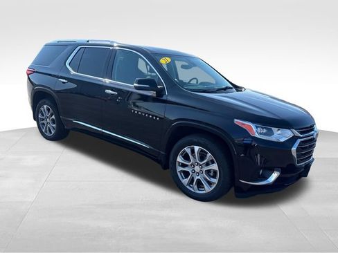 Used 2021 Chevrolet Traverse Premier w/ LPO, Floor Liner Package AWD/4WD image 9