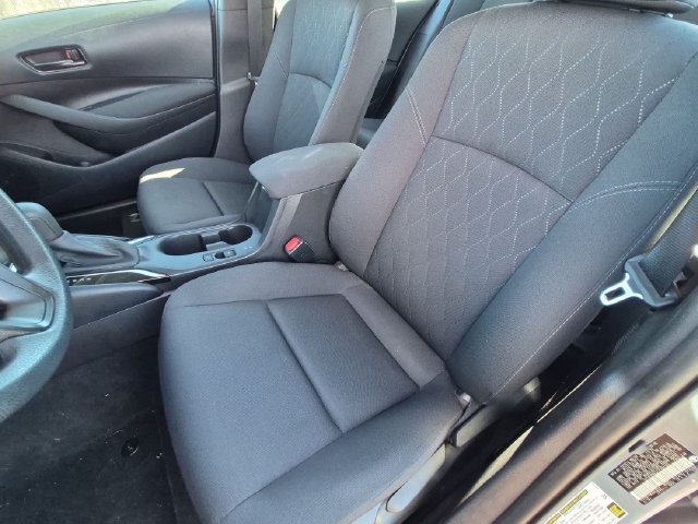 Used 2026 Toyota Corolla LE FWD image 12