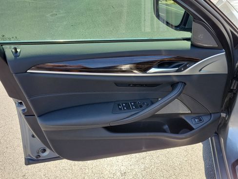 Used 2023 BMW 540i w/ Premium Package RWD image 17