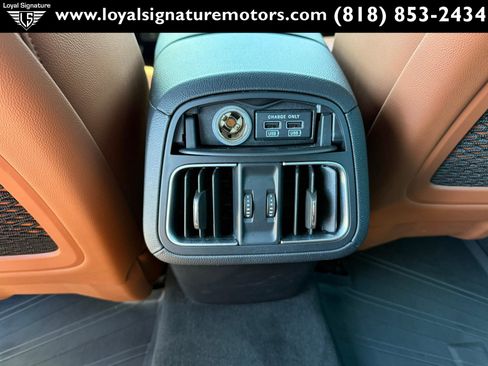 Used 2019 Maserati Levante image 17