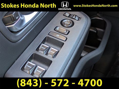 Certified 2025 Honda Pilot Black Edition image 27