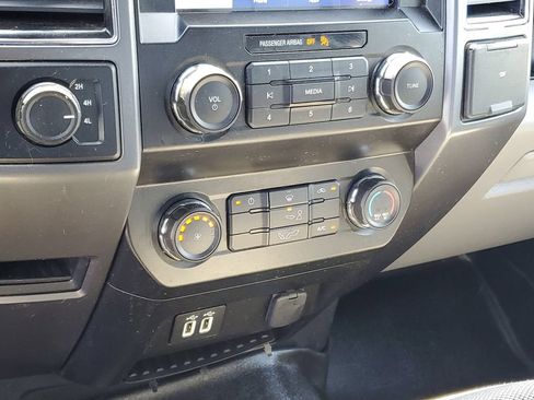 Used 2020 Ford F150 XLT AWD/4WD image 20