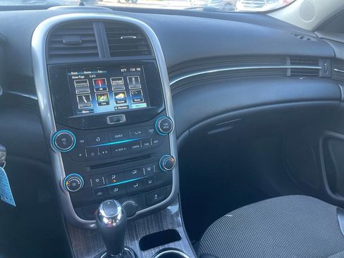 Used 2016 Chevrolet Malibu LT FWD image 22