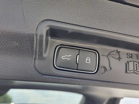 Used 2025 Ford Explorer ST-Line AWD/4WD image 15