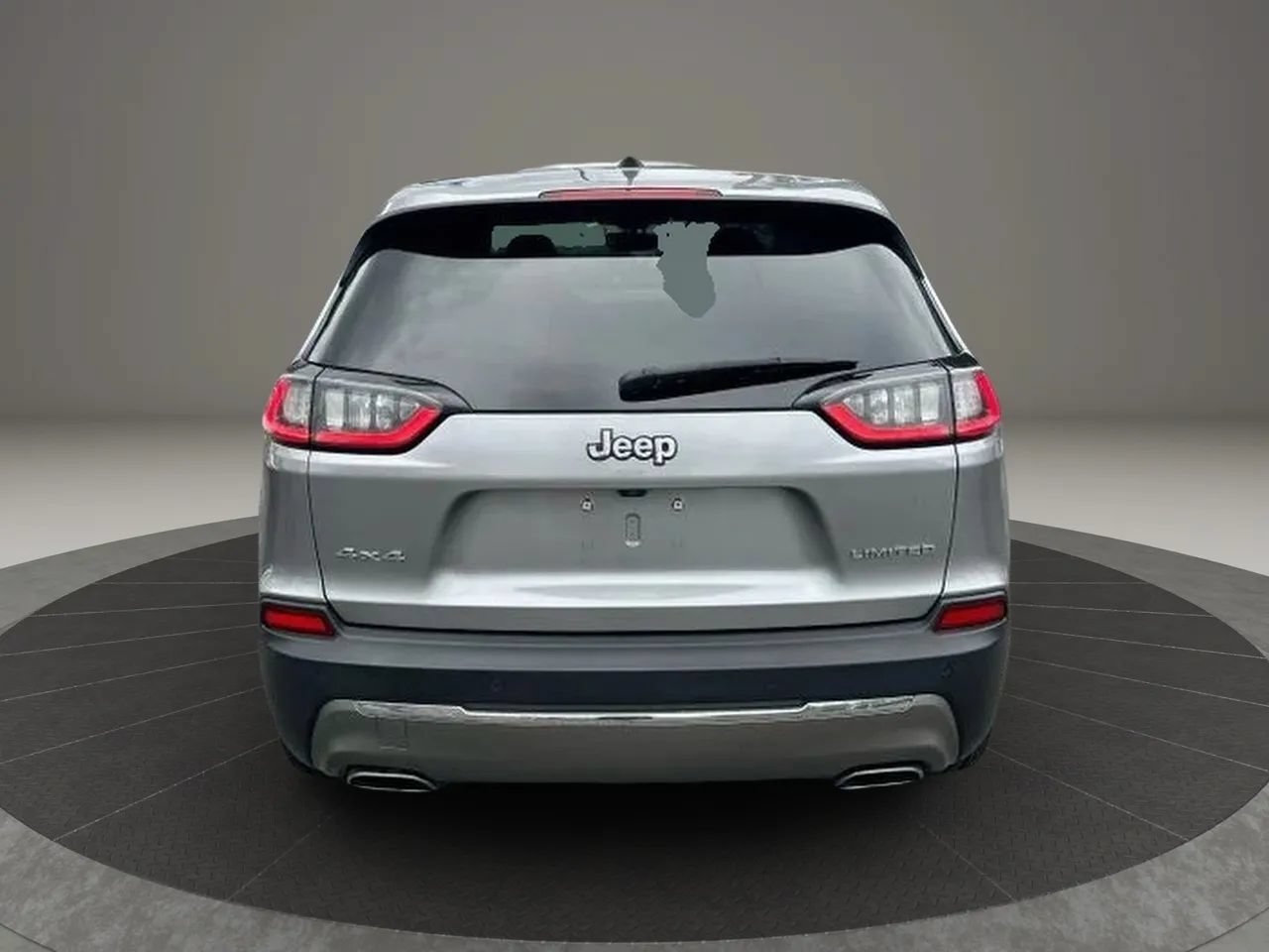 Used 2019 Jeep Cherokee Limited AWD/4WD image 3