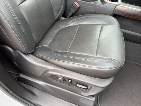 Used 2019 GMC Sierra 1500 SLT AWD/4WD image 26