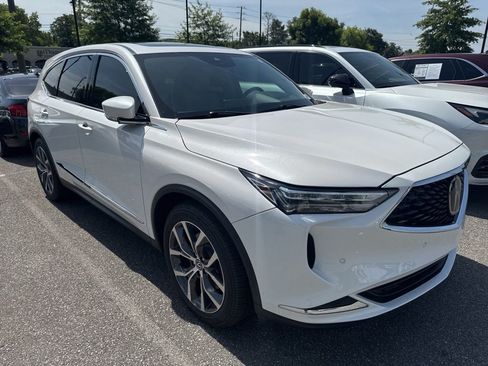 Used 2024 Acura MDX SH-AWD w/ Technology Package image 2