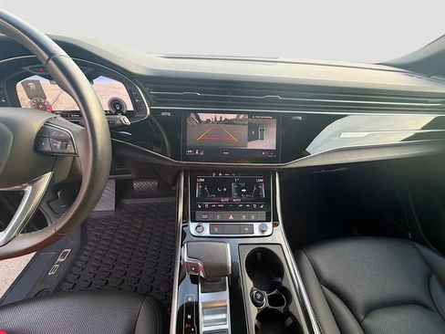 Used 2021 Audi Q8 Premium Plus w/ Premium Plus Package AWD/4WD image 27