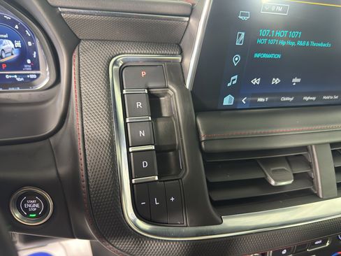 Used 2023 Chevrolet Tahoe RST AWD/4WD image 25