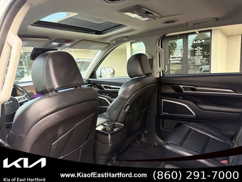 Certified 2024 Kia Telluride S w/ S Sunroof Package AWD/4WD image 19