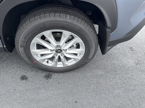 New 2026 Toyota Corolla Cross LE w/ Moonroof Package FWD image 12