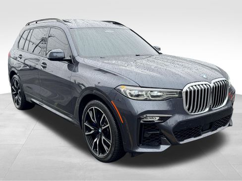 Used 2019 BMW X7 xDrive50i w/ Dynamic Handling Package image 3