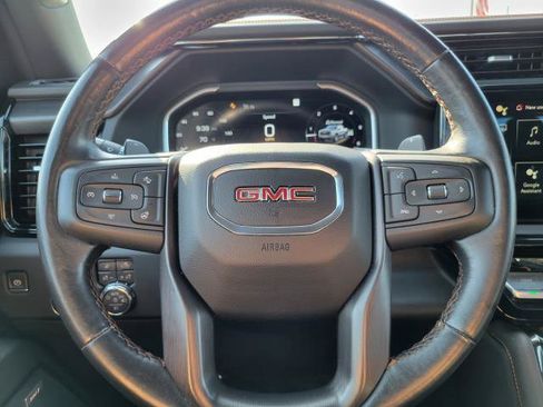 Used 2023 GMC Sierra 1500 AT4 w/ AT4 Premium Package AWD/4WD image 12