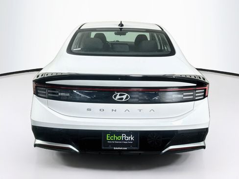 Used 2025 Hyundai Sonata SEL FWD image 7