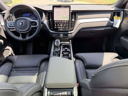 New 2026 Volvo XC60 B5 Ultra w/ Protection Package Premier