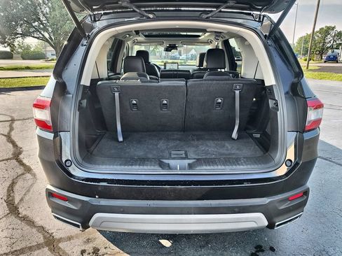 Used 2024 Honda Pilot Touring image 25