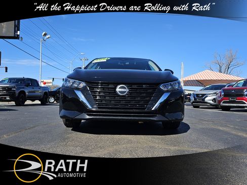 Used 2024 Nissan Sentra SV image 3