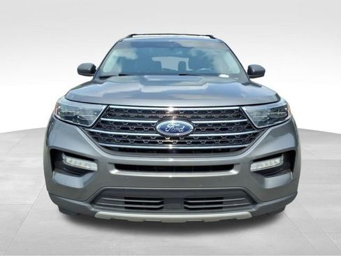 Certified 2021 Ford Explorer XLT w/ Equipment Group 202A RWD image 15