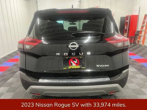 Used 2023 Nissan Rogue SV AWD/4WD image 3