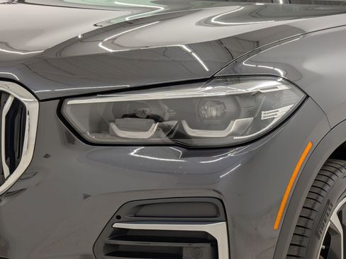 Certified 2022 BMW X5 sDrive40i w/ Luxury Seating Package image 11
