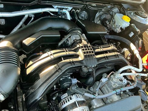 Certified 2025 Subaru Outback Premium w/ Popular Package #1A AWD/4WD image 33