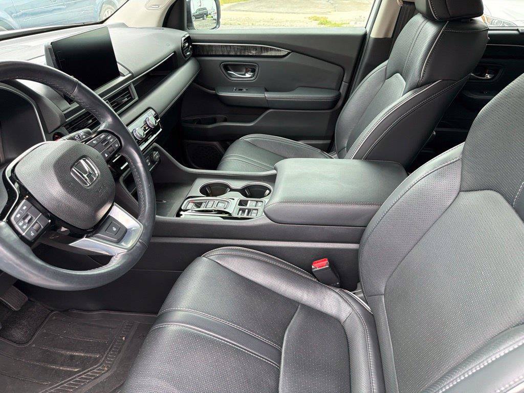 Used 2023 Honda Pilot Elite image 11