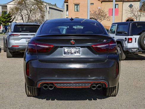 Used 2015 BMW X6 M image 5
