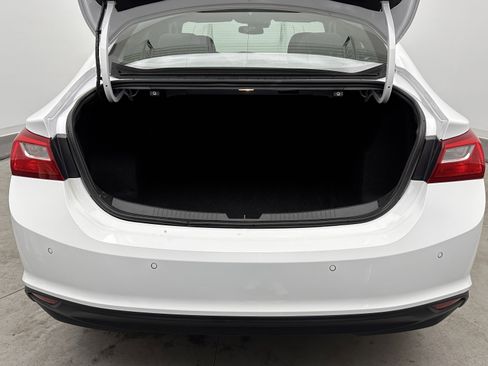 Used 2024 Chevrolet Malibu LT image 30