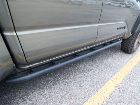 Used 2025 Toyota Tacoma 4x4 Double Cab Hybrid image 13