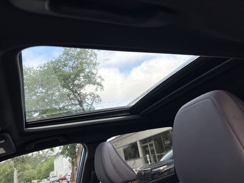 Used 2026 Subaru Forester Premium image 3