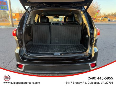 Used 2017 Toyota Highlander Limited Platinum image 13