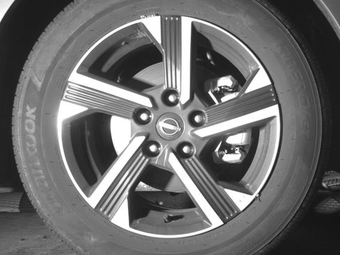 Used 2025 Nissan Sentra SV FWD image 16