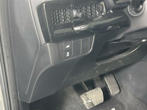 Used 2025 Honda CR-V EX-L image 10