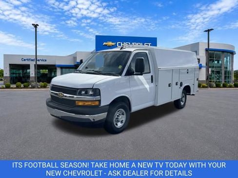 New 2025 Chevrolet Express 3500 w/ Power Convenience Package RWD image 3