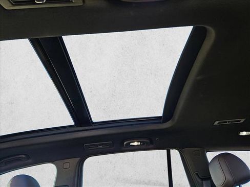 Used 2021 Cadillac XT6 Premium Luxury image 19