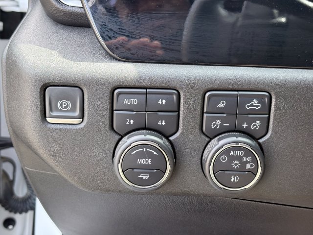 Used 2024 Chevrolet Silverado 1500 LTZ w/ LTZ Convenience Package II AWD/4WD image 23