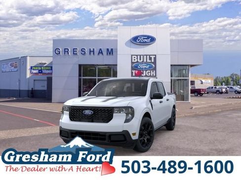 New 2026 Ford Maverick XLT w/ Equipment Group 301A AWD/4WD image 2