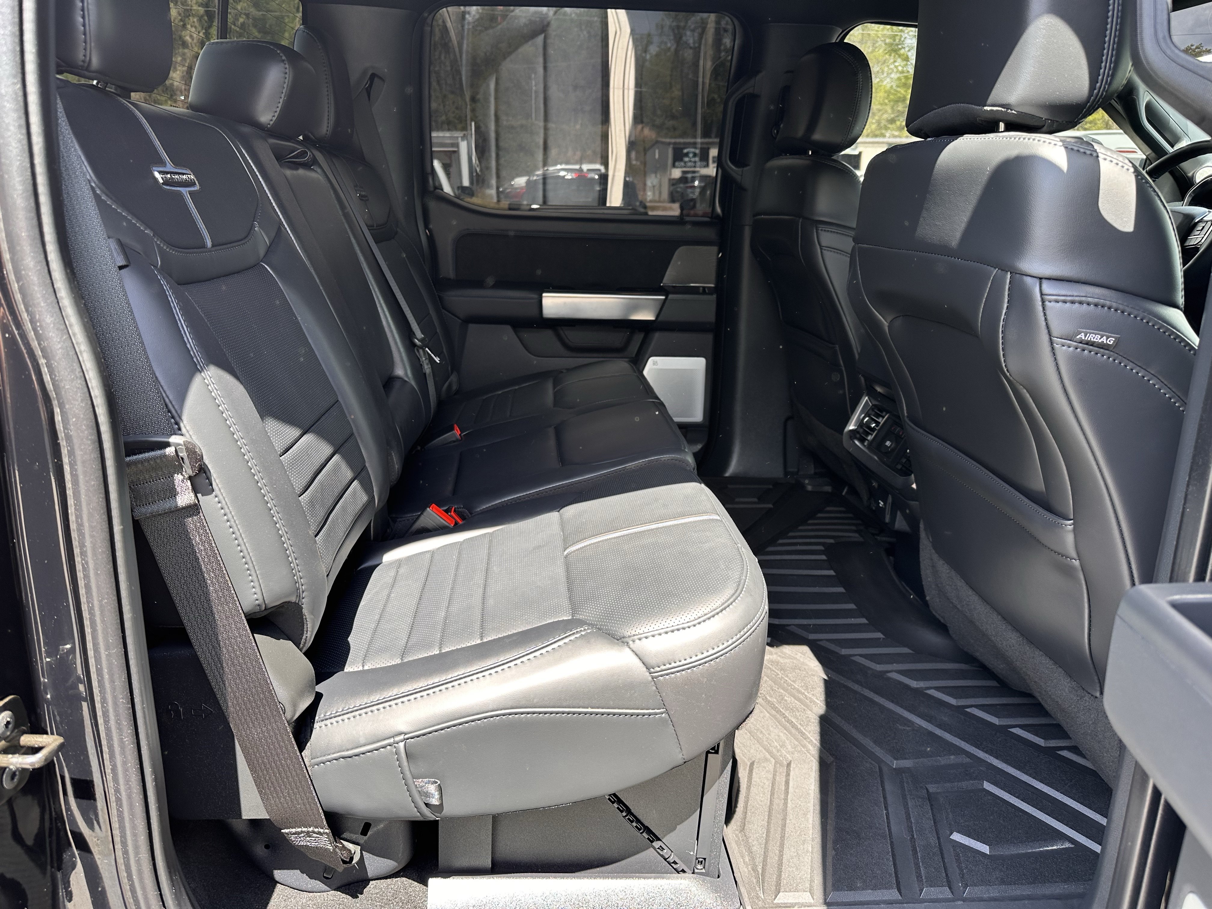 Used 2025 Ford F250 Platinum AWD/4WD image 18