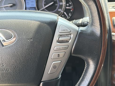 Used 2018 INFINITI QX80 4WD w/ Driver Assistance Package image 18